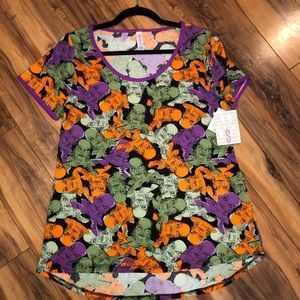 Small LulaRoe Classic T